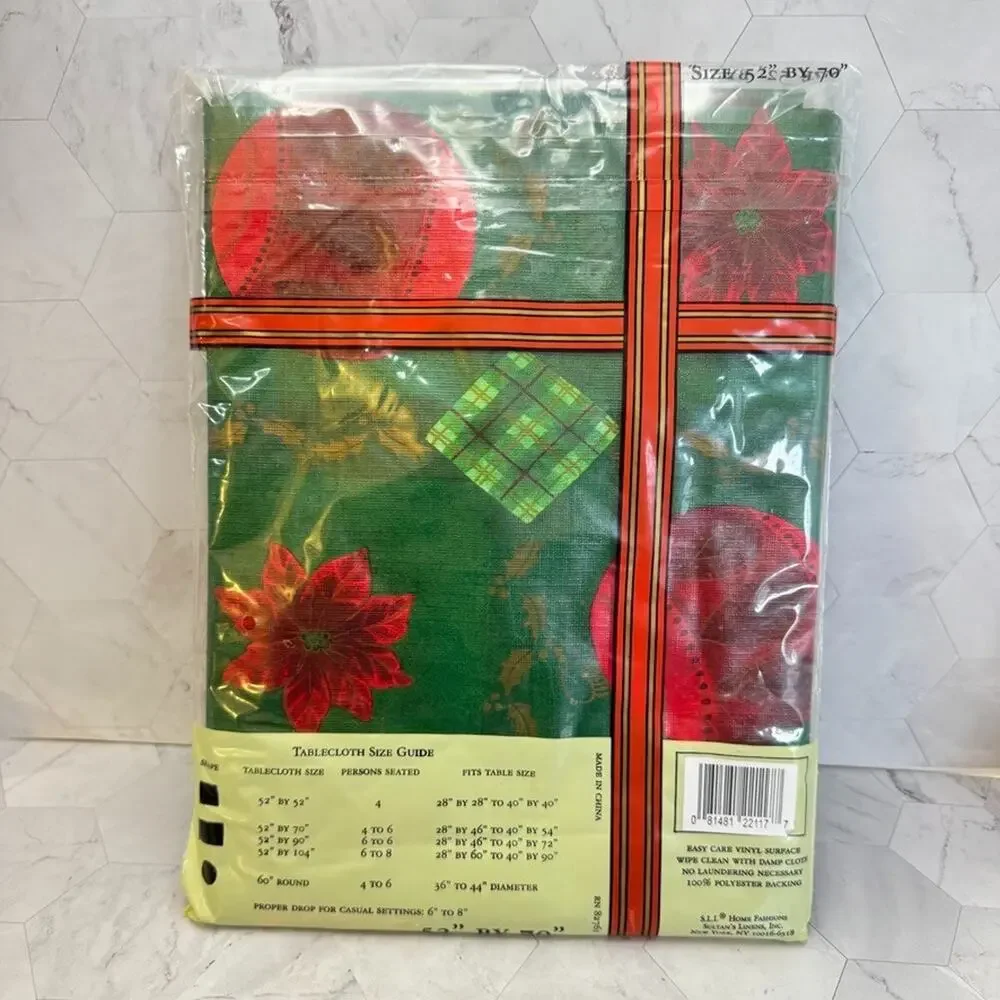 NOS Vtg Christmas Vinyl Tablecloth Sultan's Linens Green Red Flannel Back 52x70”